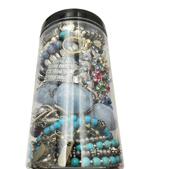 Mystery Jewelry Jar #1041 Wearable Quality Pieces 2lbs Necklace Bracelet Earring - Picture 2 of 4